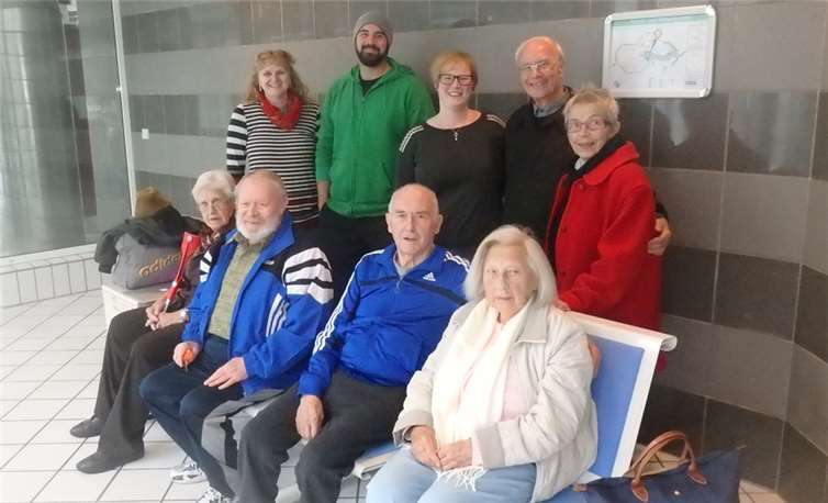 Großen Badespaß erlebten einige Bewohner der Villa Ausonius im Schwimmbad.privat