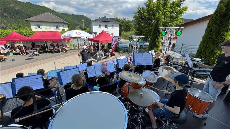 Großer Andrang beim Tag des offenen Probehauses des Musikvereins Löf. Quelle: Musikverein Löf