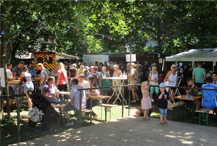 Großer Andrang im Saffiger Schlosspark.