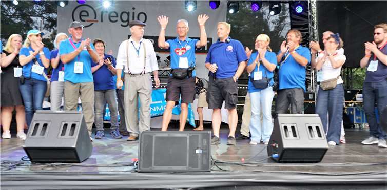 Grosser Bahnhof bei der Verabschiedung des 1. Vorsitzenden der Rheinbach Classics Heinz Haubrich. Fotos: -EICH-