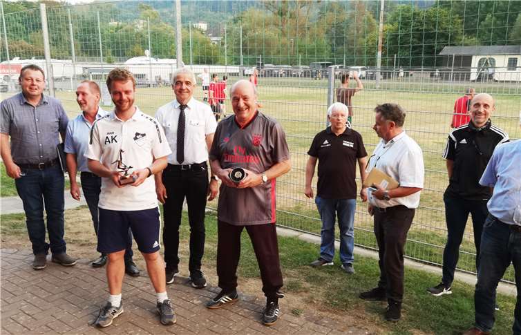 Großer Bahnhof für Andreas Knechtges. Foto: BL