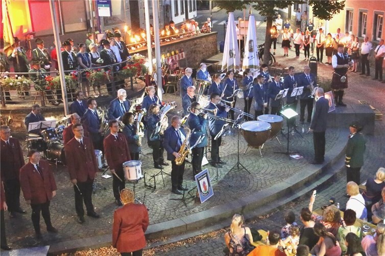 Großer Zapfenstreich