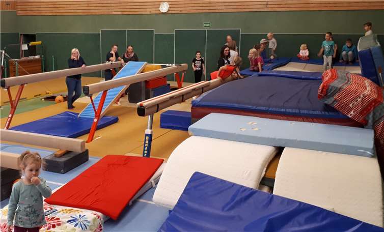 Großtrampolin, Bällebad und die bunte Bodenfläche wurden ausgiebig genutzt. Foto: privat