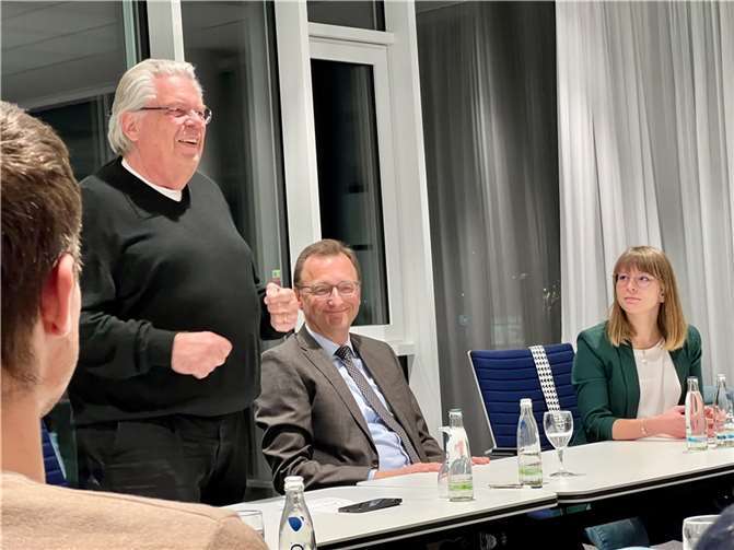 Gründer und Vorsitzender des Verwaltungsrates der CompuGroup Medical, Frank Gotthardt stellte sich den Fragen der Anwesenden. Foto: Sebastian Gratzfeld, CDU Koblenz