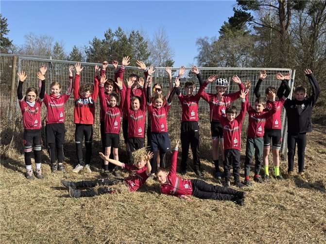Erfolgreicher Renntag für die Kids des RSC Mayen in Boos Grund zum Jubeln: Die Kids des RSC Mayen konnten sich erneut über hervorragende Ergebnisse freuen. Foto: Sascha Schmitz