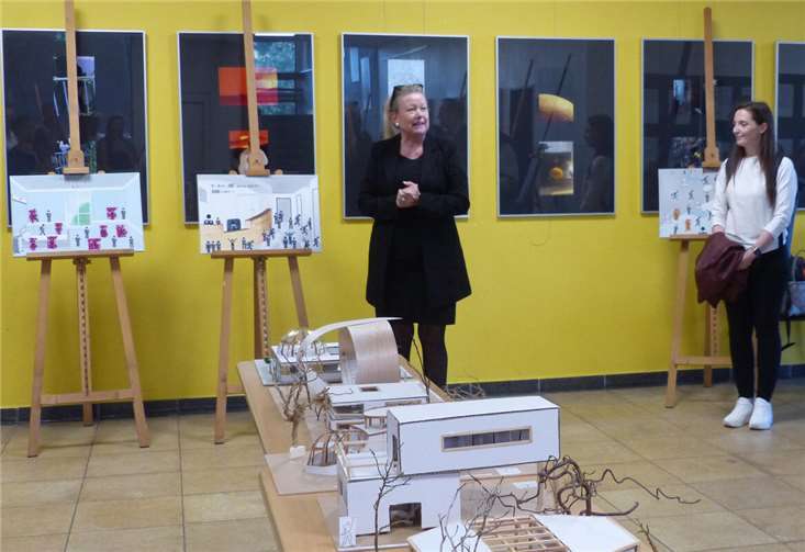 Grundgesetz in Architektur: Schüler gestalten Demokratie erlebbar. Foto: Johannes-Gymnasium