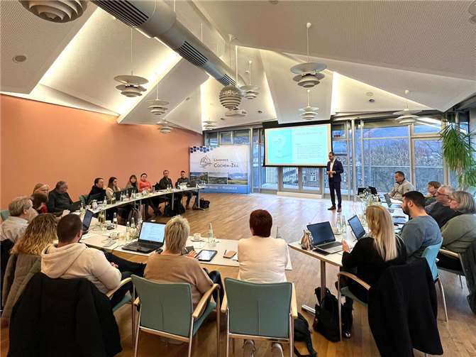 Grundlagen-Workshop zum Thema KI in den Räumlichkeiten der Kreisverwaltung in Cochem.  Foto: Falko Fischer, Kreiswerke Cochem-Zell