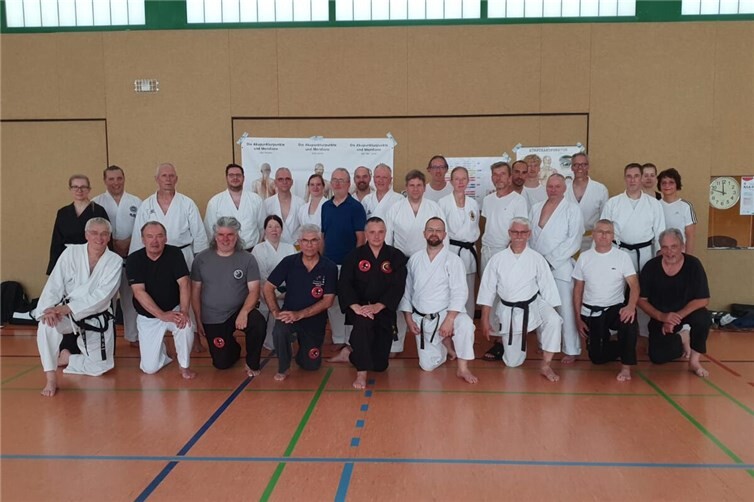 Gruppenbild der Teilnehmer