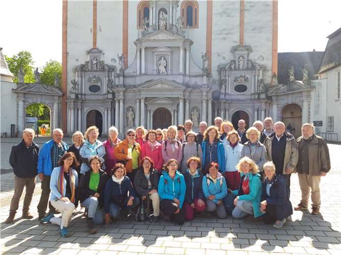 Gruppenbild vor der Basilika.  Foto: Matthias Beer