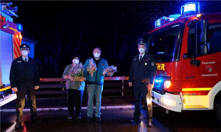Gruppenfoto, mit Abstand v.l.n.r: Christoph Teuner, Conny Homscheid, Martin Homscheid und Mario Piovesan. Fotos: Ernst Buchholz, Feuerwehr Vettelschoß