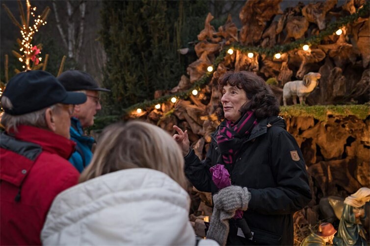 Gruppenführung im Weihnachtsdorf