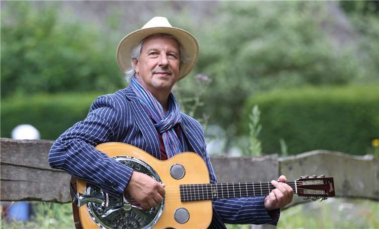 Günter Hochgürtel begeistert mit seiner Show Günter Hochgürtel kommt erneut nach Adenau. privat