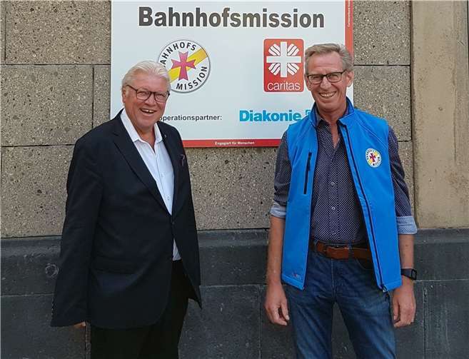 Günter Pabst, Leiter der Koblenzer Bahnhofsmission, freute sich über den wertschätzenden Besuch von Klaus-Dieter Kottnik, Vorsitzender der Bahnhofsmission Deutschland e.V.Quelle: Caritasverband Koblenz e.V.