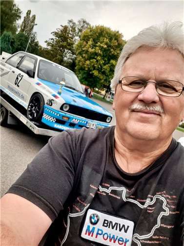Günther Borzek mit seinem BMW M3 beim AC Radevormwalde.  Foto: privat