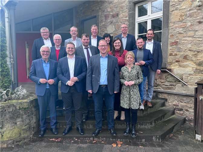 Guido Kern, Vorsitzender des Ortsvereins Maischeid-Dierdorf und Ortsbürgermeister von Großmaischeid, hatte die zahlreichen Gäste begrüßt und den Anwesenden Gesundheit, Erfolg und zuversichtlichen Elan für die Wahlen 2024 gewünscht. Quelle: SPD Ortsverband Maischeid-Dierdorf