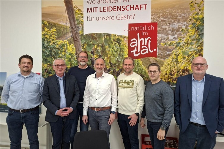 Guido Orthen (2.v.l.) beim Austausch zum Ahrtal-Tourismus