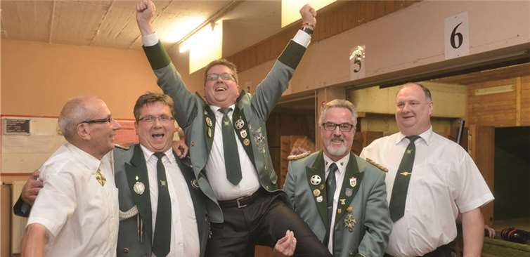 Guido Pogacar ist der neue Schützenkönig der St. Sebastianus-Schützen Bad Bodendorf. RÜ