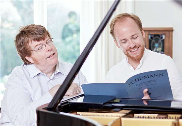 Guido Schiefen und Markus Kreul konzertieren am 11. März auf Burg Morenhoven.Konstantin Volkmar