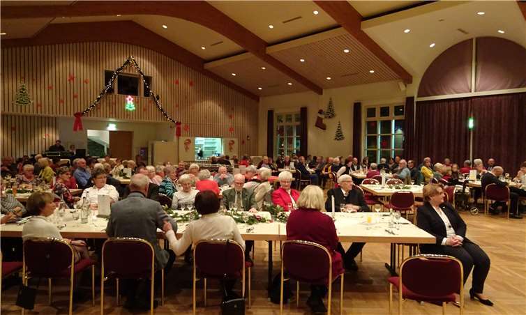 Gut 120 Mitglieder hatten den Weg in die Laacher-See-Halle gefunden. Foto: privat