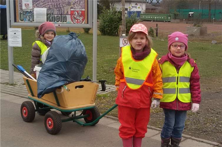 Gut ausgerüstet machten sich die Kindergartenkinder an die Arbeit. privat