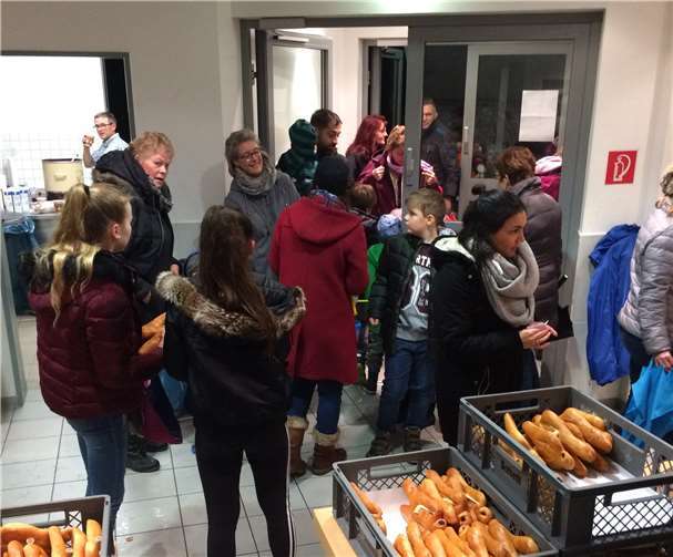 Gut besucht war das Dorfgemeinschaftshaus nach dem Umzug. Privat