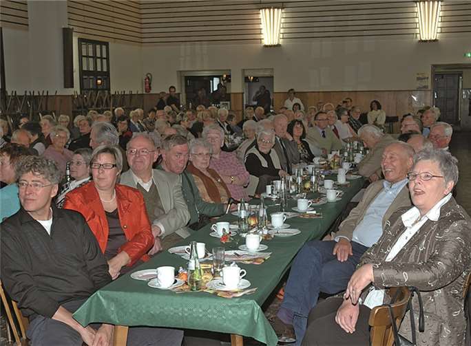 Gut besucht war der Seniorennachmittag im Dorfhaus.  Weigert