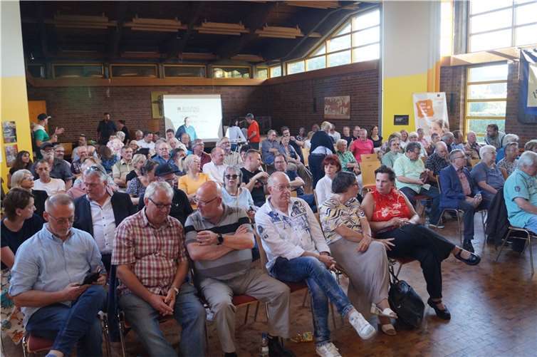 Gut besucht war die Podiumsdiskussion zur Stadtratswahl im Pfarrzentrum am Europaplatz.