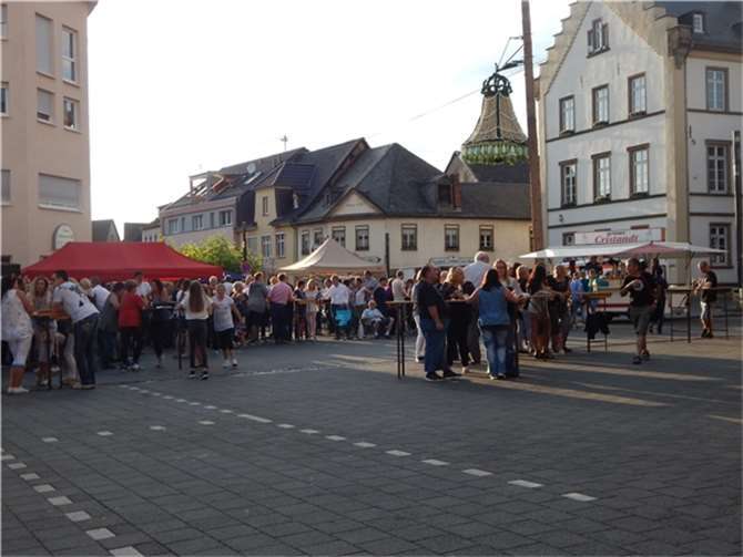 Gut besuchtes Festival.
