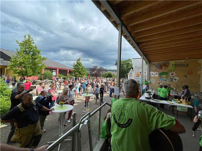 Gut besuchtes Schulfest der Bodelschwinghschule.  Fotos: privat