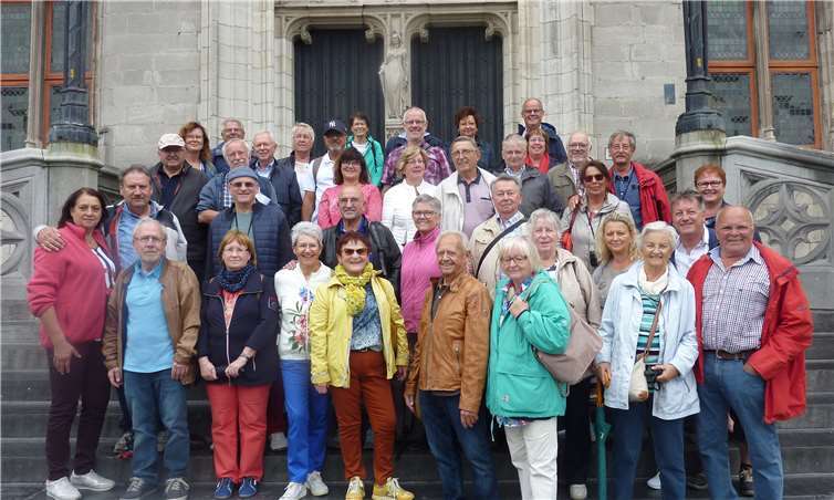 Gut gelaunt erkundete die Reisegruppe die ehemalige Hansestadt Brügge. Foto: Picasa
