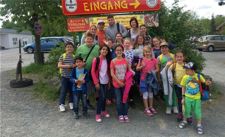 Gut gelaunt ging es für die Kinder und Betreuer vom Mosaik in den Affen- und Vogelpark. Stadt Meckenheim