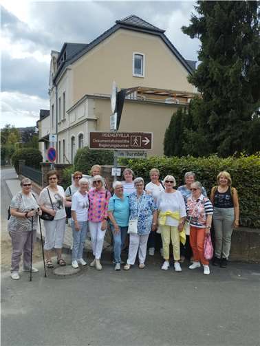 Gut gelaunt machte sich die Gruppe auf den Weg.  Foto: privat