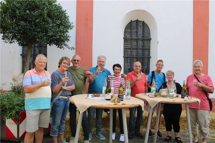 Gut gelaunte Truppe in Heimersheim. 