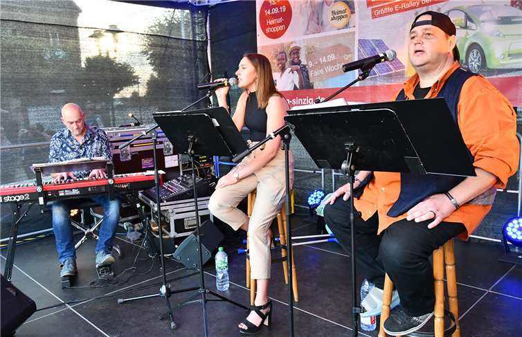 Gute Musik gehört zum Weinsommer genau so wie edle Tropfen.