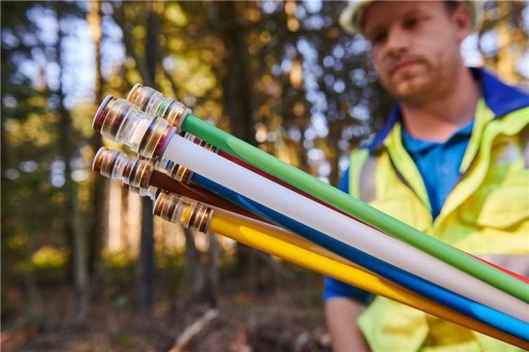 Gute Neuigkeiten für Anwohner in Nickenich: Gemeinsam mit Westenergie Breitband plant die Ortsgemeinde Nickenich den Ausbau eines Glasfasernetzes für superschnelles Internet.Foto: Westenergie Breitband GmbH