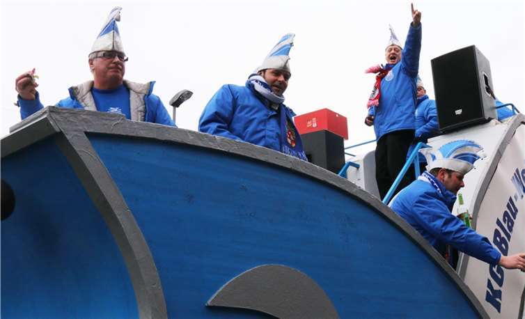 Gute Stimmung auf den Wagen war in Reifferscheid garantiert.SES