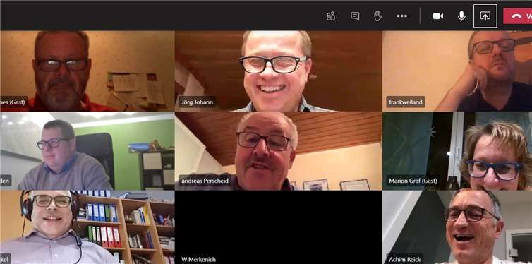 Gute Stimmung bei der CDU Fraktion Rhein-Mosel während der digitalen Sitzung mit allen 13 Mitglieder der Fraktion.Quelle: CDU Rhein-Mosel