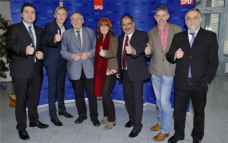 Gute Stimmung beim Bürgerempfang der SPD Polch (v.l.): Benedikt Oster MdL, Marc Ruland MdL, Toni Schüller Bgm. Kottenheim, Andrea Loch, Günter Schnitzler StBgm. Polch, Herbert Keifenheim Bgm. Kehrig und Hans-Georg Ziesemer. P. Seydel