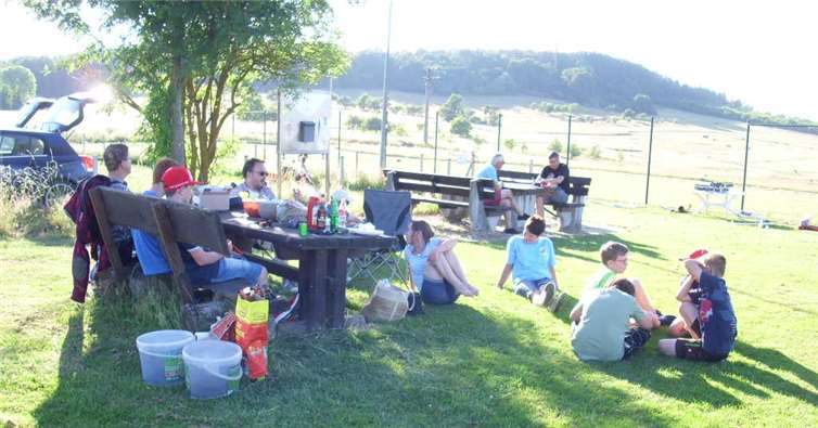 Gute Stimmung beim Grillabend des Modell-Flug-Clubs.Foto: privat