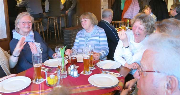 Gute Stimmung herrschte beim Heringsessen.Foto: privat