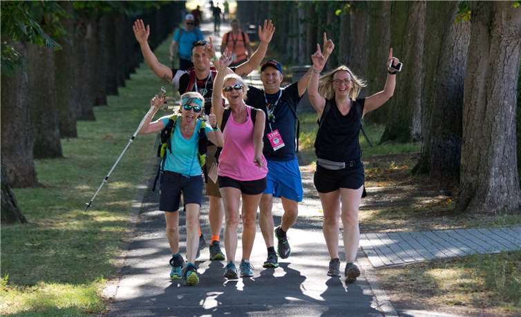 Gute Stimmung herrschte unter den Wanderern auf der Strecke. Fotos: privat