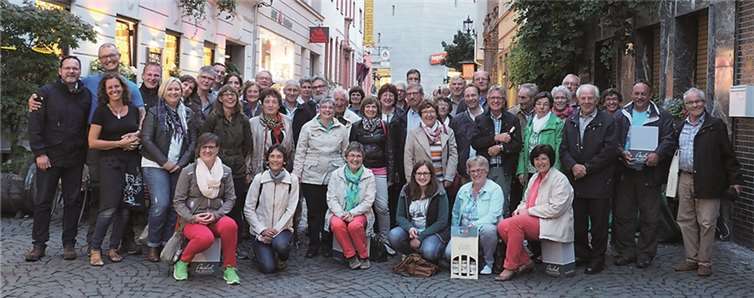 Gute Stimmung vor der Weinstube.privat