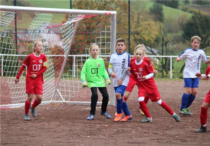 Guter Re-Start für den SC 13-Nachwuchs beim 2:2 der U 13-Juniorinnen in Rieden. Foto: privat
