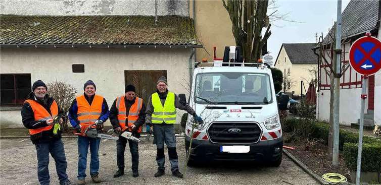 H. Hotek, E. Eller, E. Kruber, A. Fischer. Es fehlt Gemeindemitarbeiter J. Breul. (v. l.)  Foto: H. Hotek