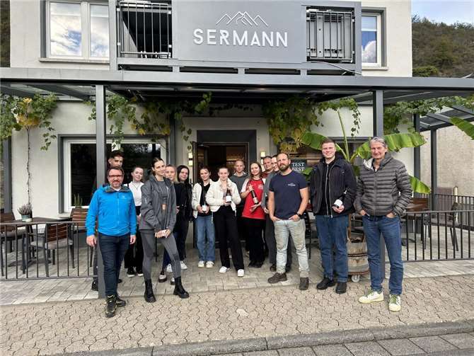 HOGANEXT zu Gast im Ahrtal.  Foto:IHK Koblenz, Andrea Stenz