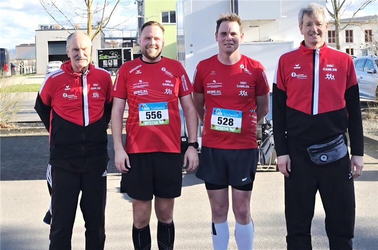 HSC – Runner bei den Titelkämpfen RLP in Föhren. V.l. R.-Hohl / Silber 5000 m M 80 – T.Zimmer Gold HM M 30 – D.Krämer – HM / 5. Pl. – M. Berke Bronze 5000 m M 60.