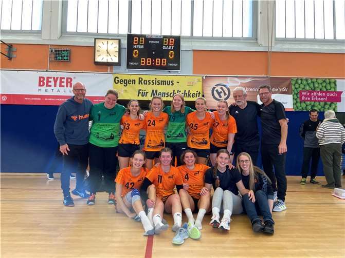 HSV-Damen bejubeln ihren Heimsieg. Foto: privat