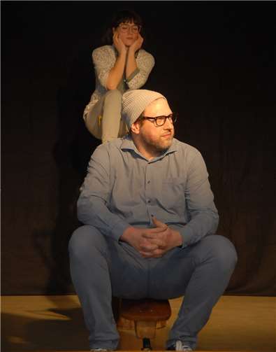 Haben sie sich noch etwas zu sagen, nachdem sie stunden- und tagelang mit- und übereinander geredet haben?