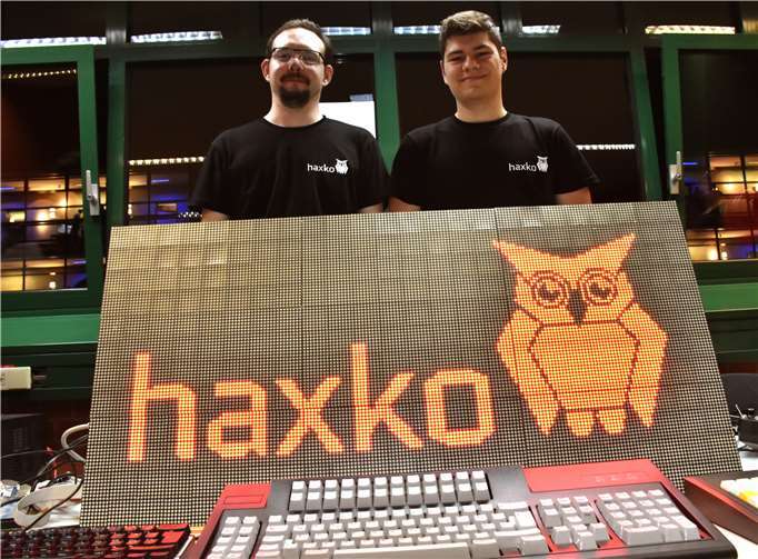 Hackerspace heißt der neue 25 Mitglieder starke Verein, der sich mit IT beschäftigt und im Rahmen der Techniknacht vorstellte.