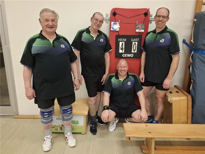 Halbfinalisten der 3. Mannschaft: Haas, Ludolph, Schmitz, Geider.